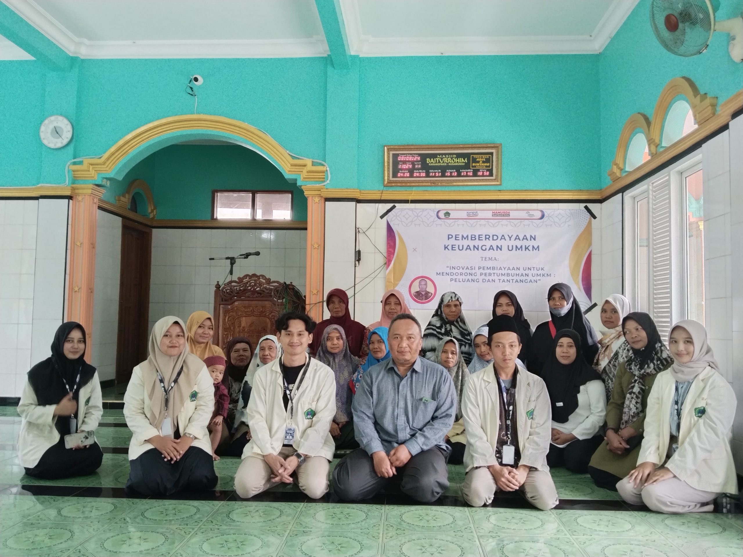Sosialisasi Pemberdayaan Keuangan Usaha Mikro Kecil dan Menengah di Desa Karangpakis oleh KKN Reguler UNUGHA Cilacap